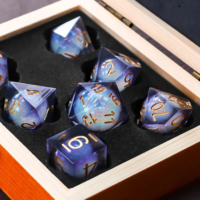 LIQUID CCRE DICE SET | DUNGEONS AND DRAGONS
